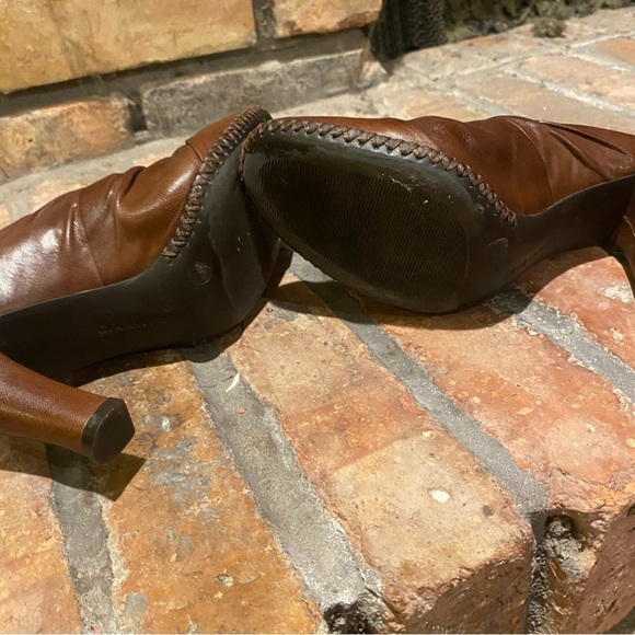 Authentic Gianni Bini side on mule heel - Picture 5 of 7